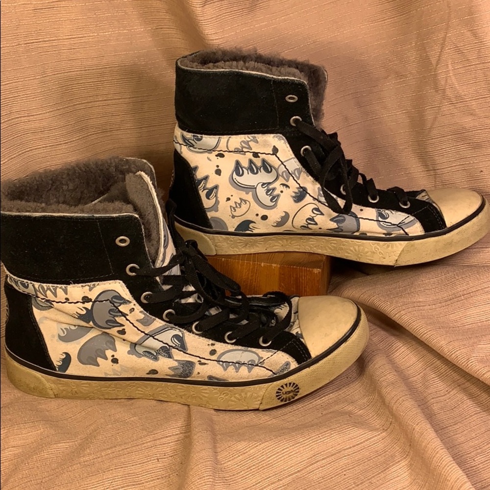 UGG leather worn twice lace up ankle sneakers - Picture 3 of 8